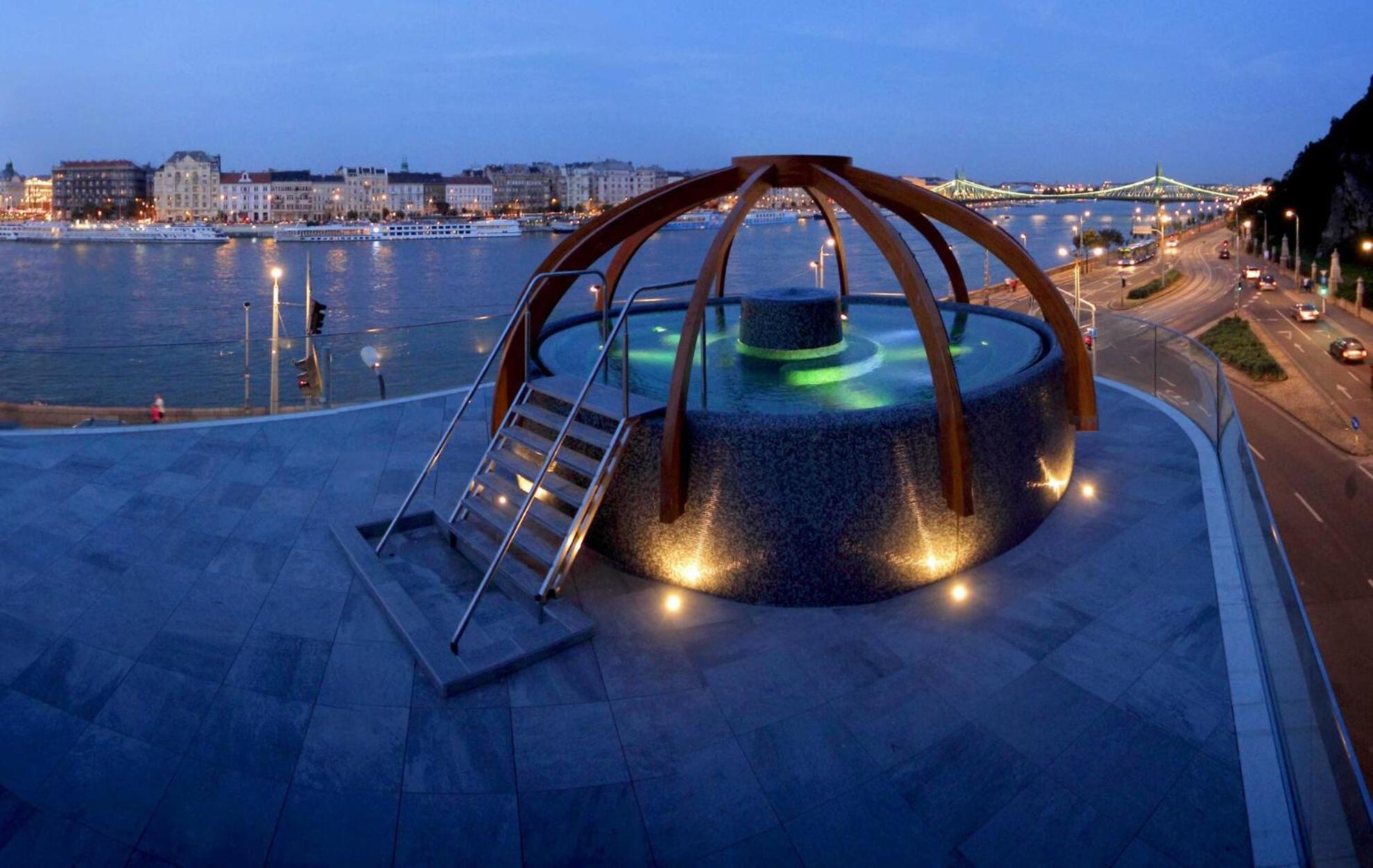 Casadeco Budapest Apt-Stunning New York Cafe View Exteriér fotografie